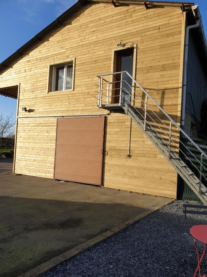 Gite Domaine De La Galopade Étréaupont Exterior foto